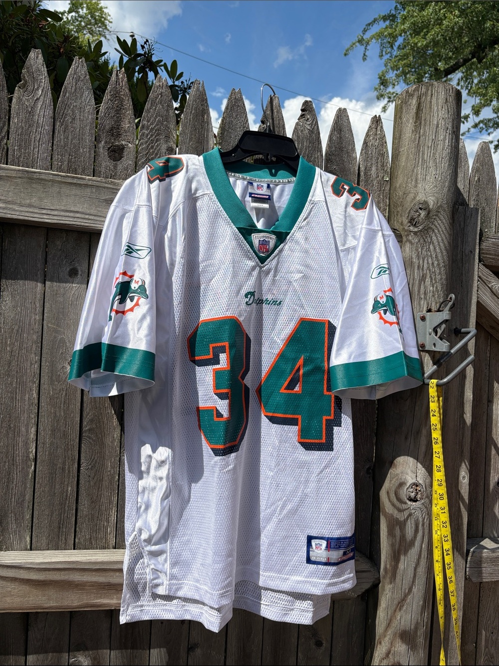 NFL On Field medium Dolphins Rickey Williams jersey!!
